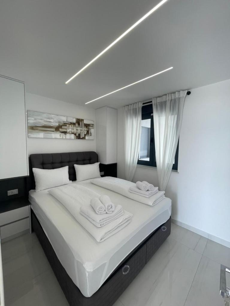 Villa San Sebastian-Direct Sea View Baska  Exterior photo